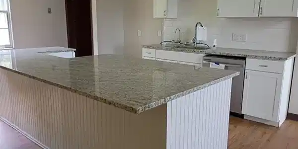 Image 3: Kitchen