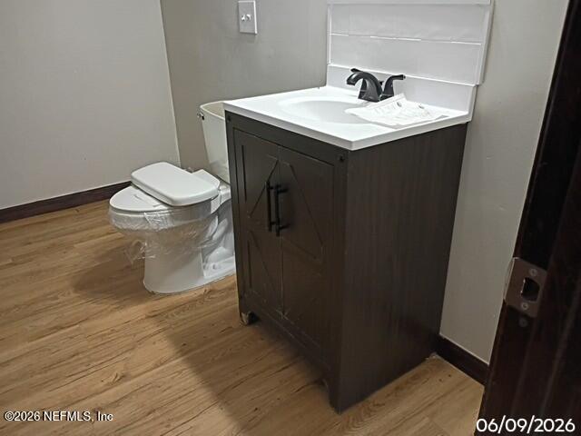 Image 4: bathroom
