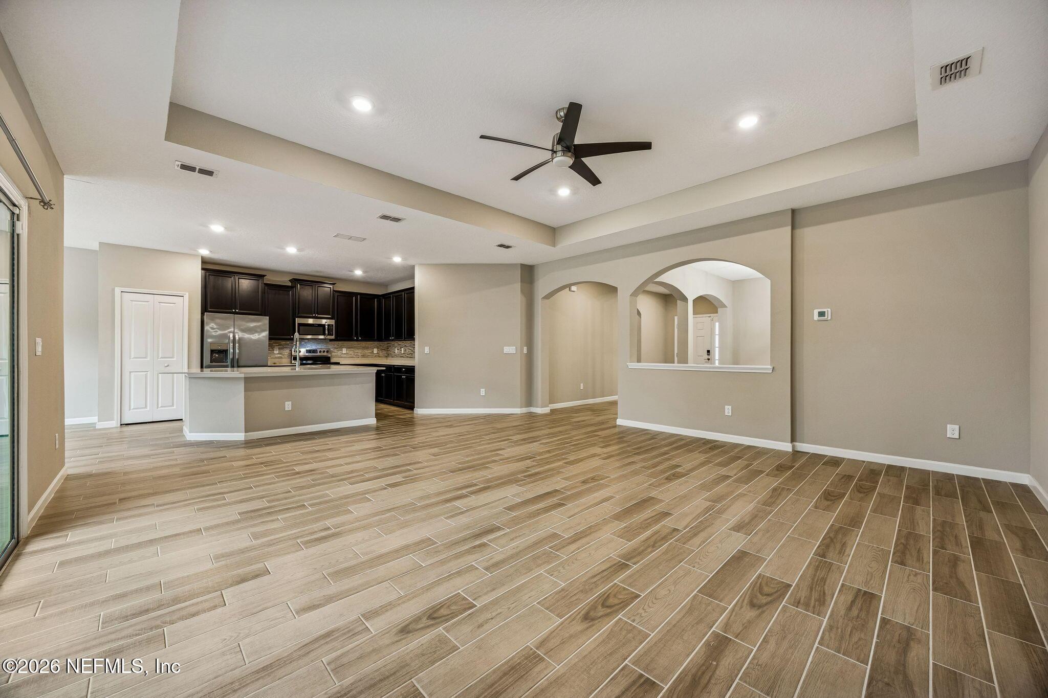Image 2: 13-web-or-mls-84951 Fall River Pkwy (24