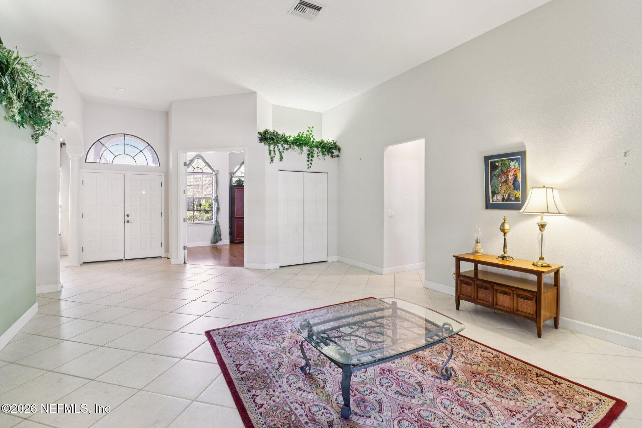 Image 4: 5-web-or-mls-Banana Dr-S2401-005