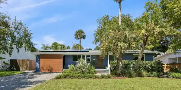 Image 3: Front Exterior