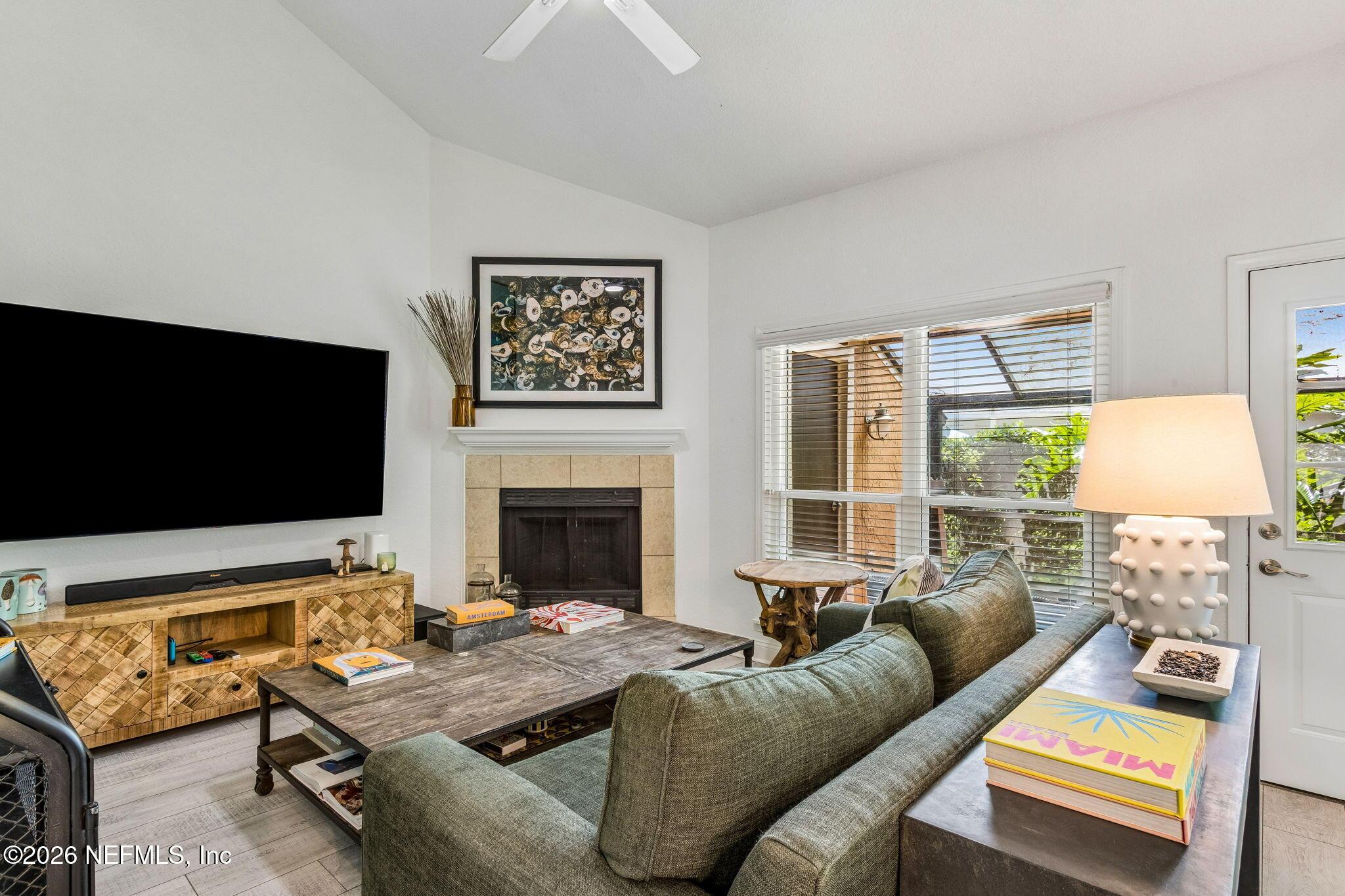 Image 3: 9-web-or-mls-29_730 Tidewater Ct