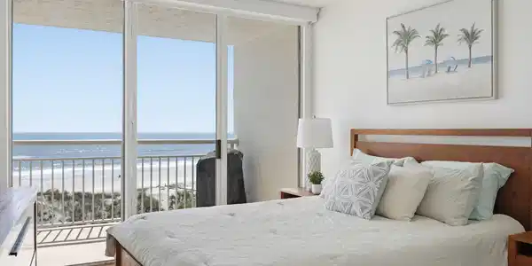 Image 2: 1601 Ocean Dr. S. #408