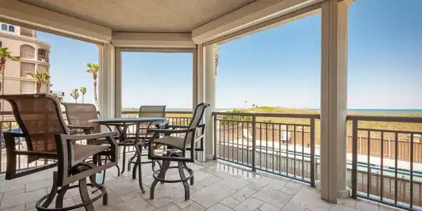 Image 2: 2 Huge Ocean View