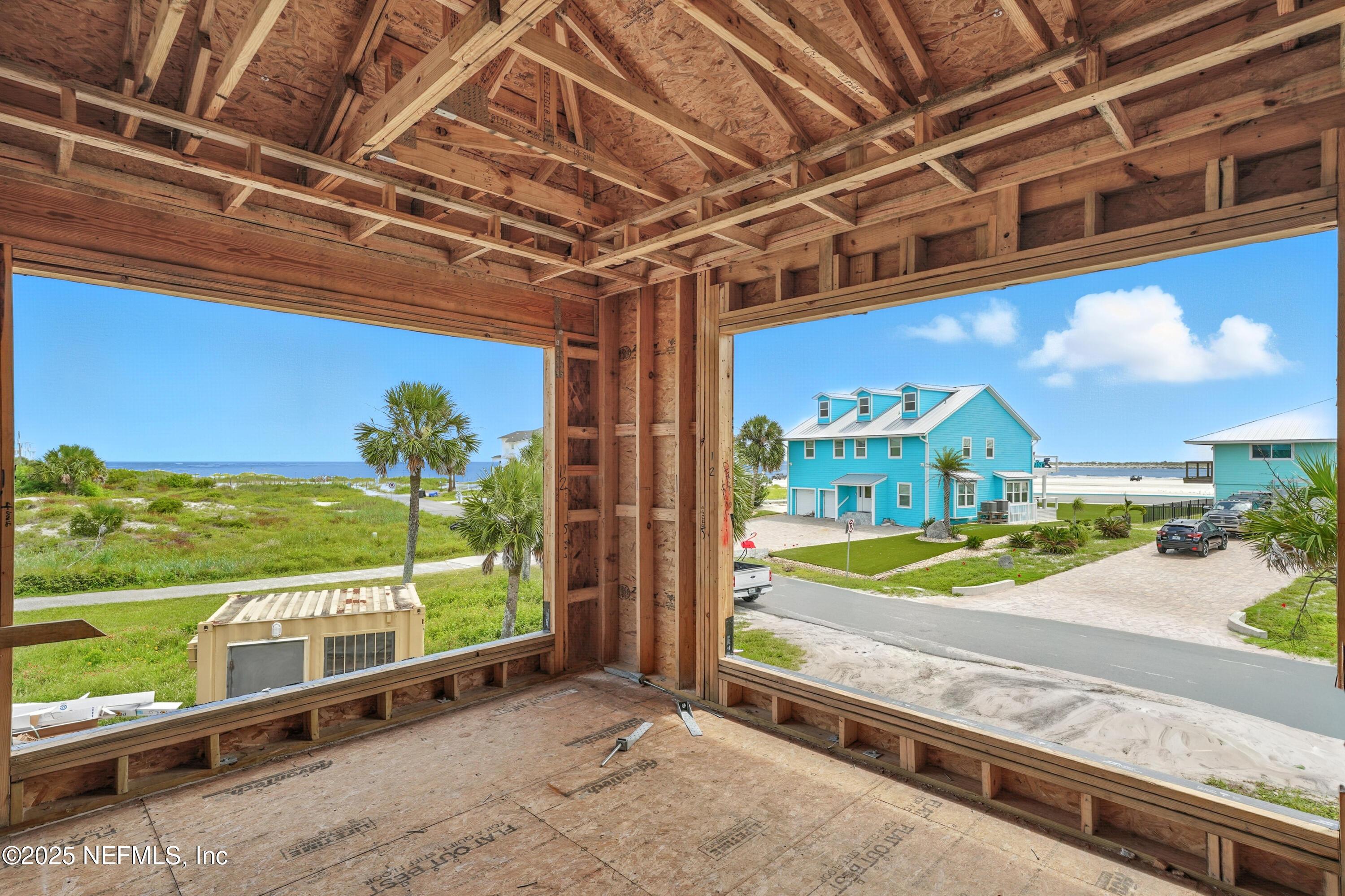 Image 4: 2nd Floor Views