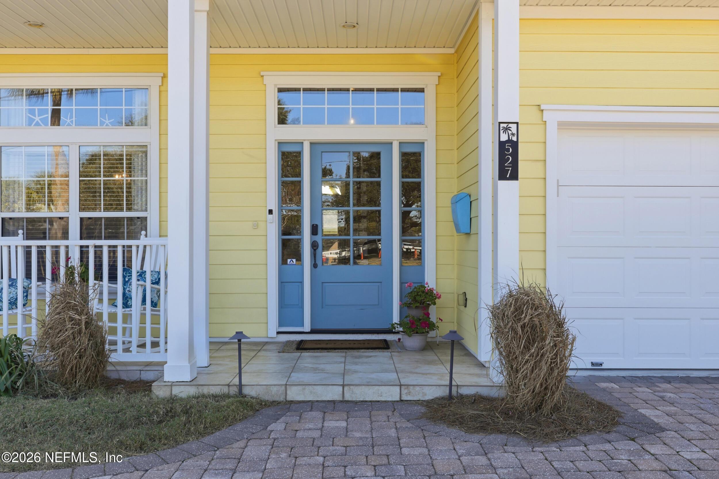 Image 3: Front Entry