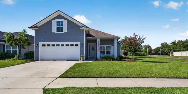 Image 2: 94002 Woodbrier Circle-6