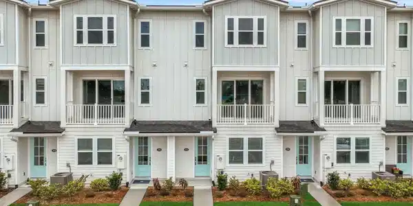 Image 4: 3-web-or-mls-DJI_0971