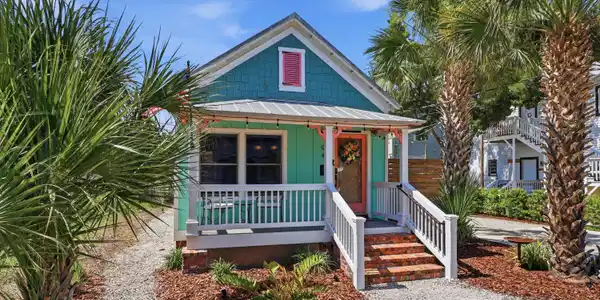 Image 2: 1a. House Front-2