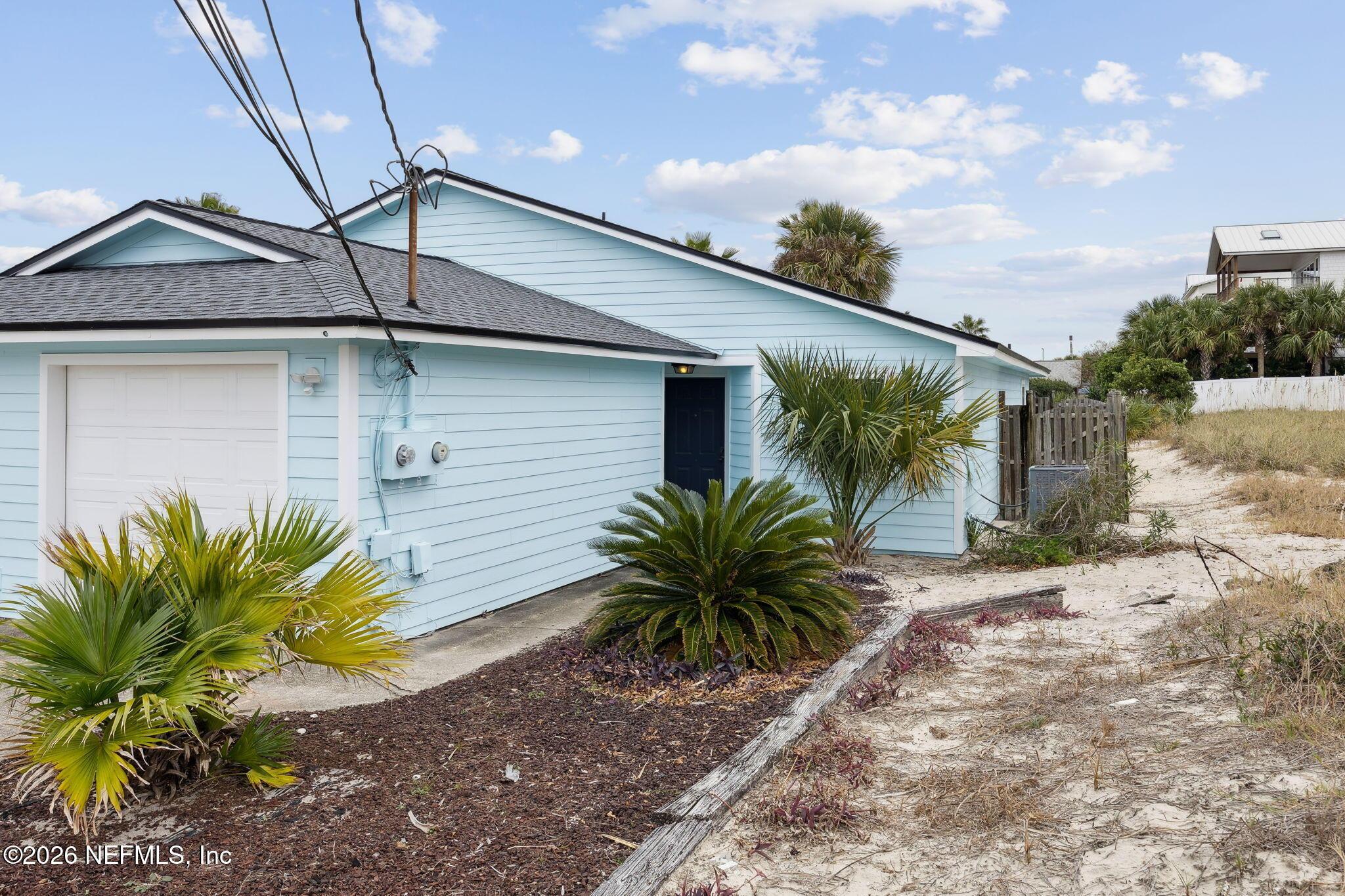 Image 2: 3-web-or-mls-2784 W 5th St (2 of 50)