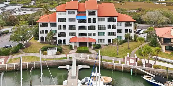 3116 HARBOR Drive