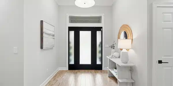 Image 2: Foyer