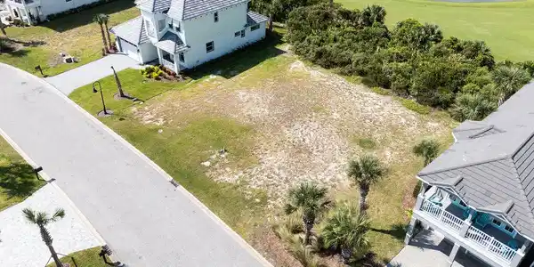 15 CINNAMON BEACH Way