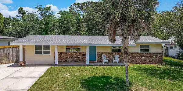 11 MILLIE Drive