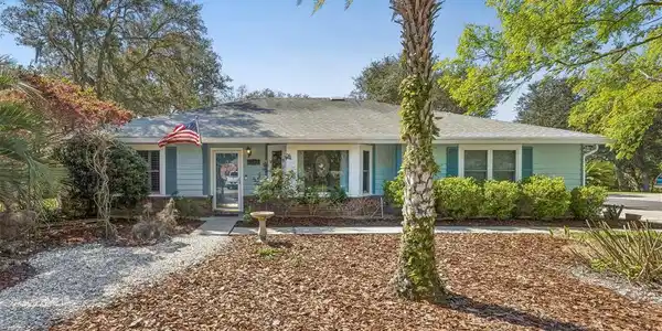 1506 COVENTRY Lane