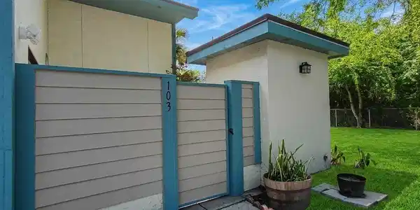 Image 2: courageous condo entry 1