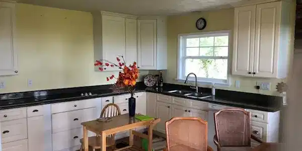 Image 3: 2