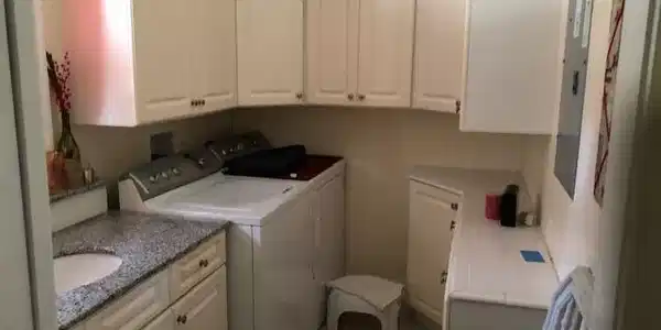 Image 4: 3