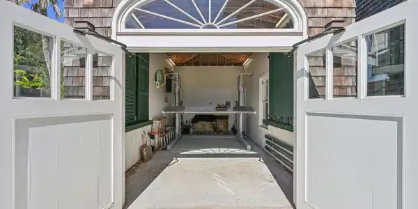 Image 3: 3-web-or-mls-Avenida Menendez-S1411-006r