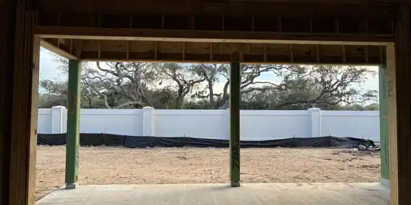 Image 3: Lanai and rear