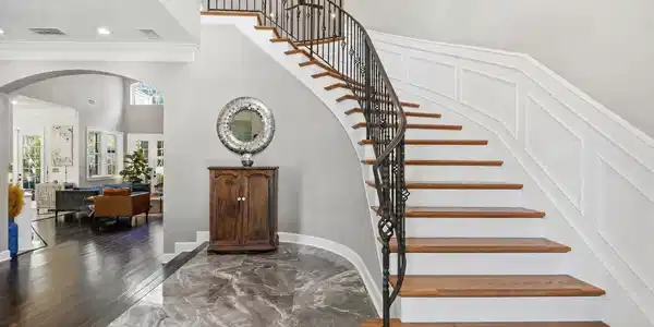 Image 2: Foyer