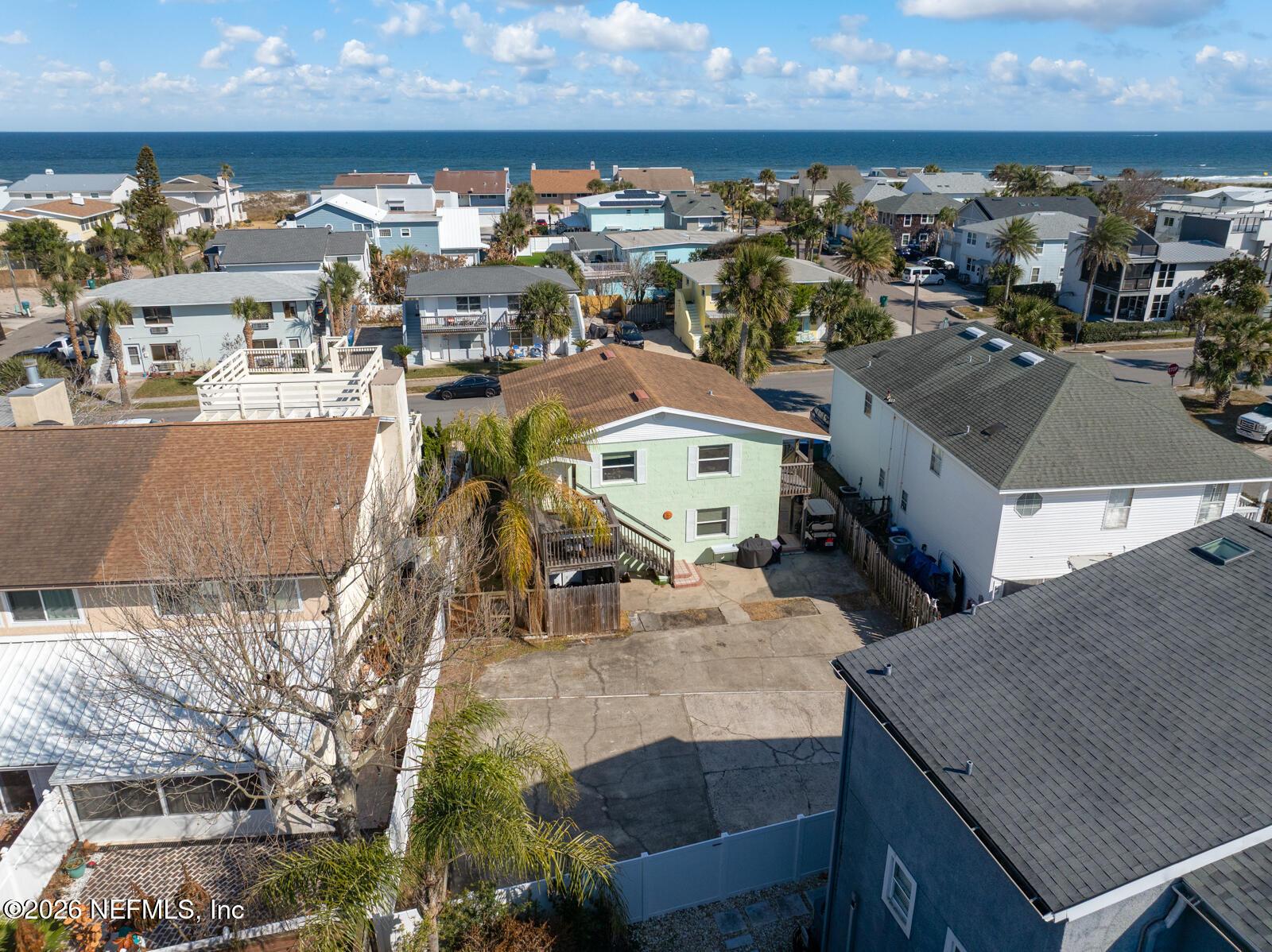 Image 2: 1914 1st St1914 1st St_32266-1