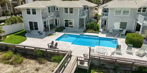 Image 2: Inviting Pool with Ocean Breezes