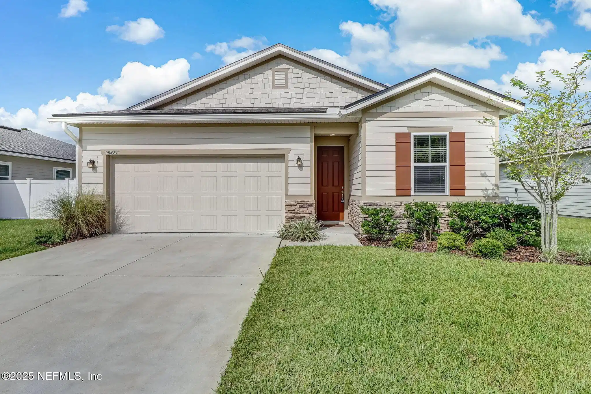 Image 1: 1-web-or-mls-2_95421 Woodbridge