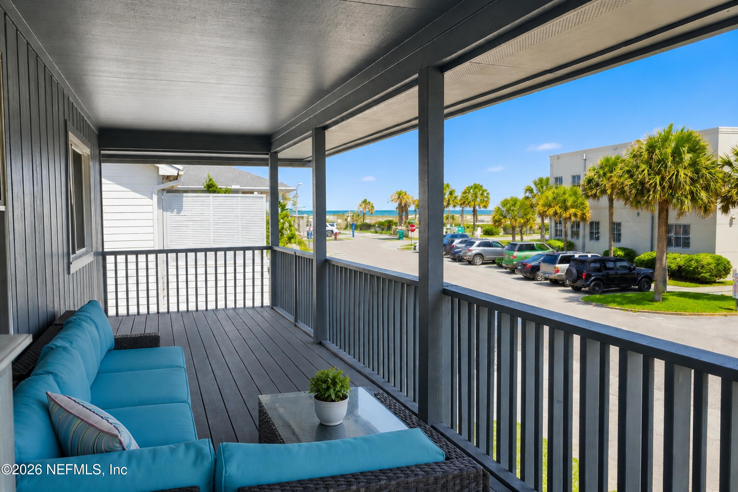 Image 4: 2nd Floor Balcony