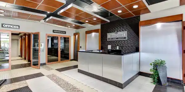 Image 2: 65-web-or-mls-The Metropoliton (5)