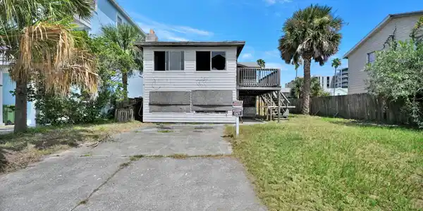 Image 2: 3-web-or-mls-127 16th Ave S_003