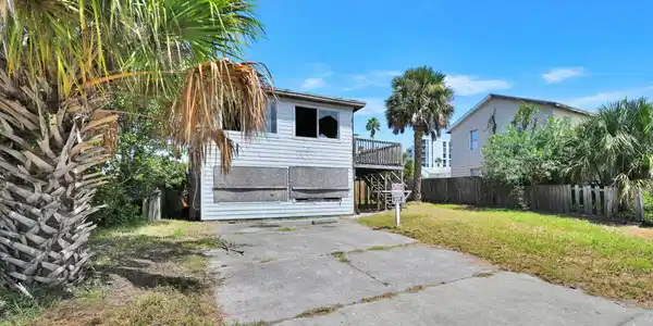 Image 3: 5-web-or-mls-127 16th Ave S_005