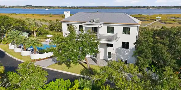 3418 LANDS END Drive