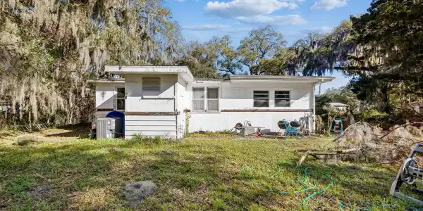 862 PIONEER Drive