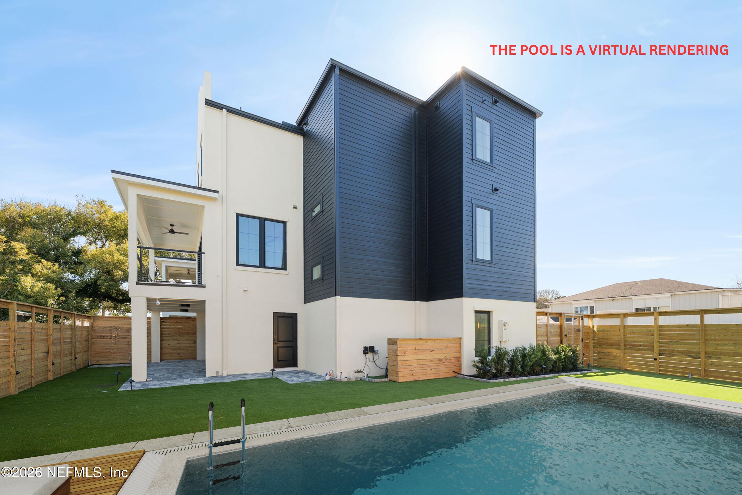 Image 2: Yard & pool Virtual