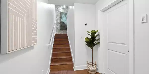 Image 2: Foyer