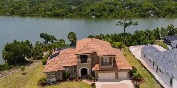 110 HERON Drive