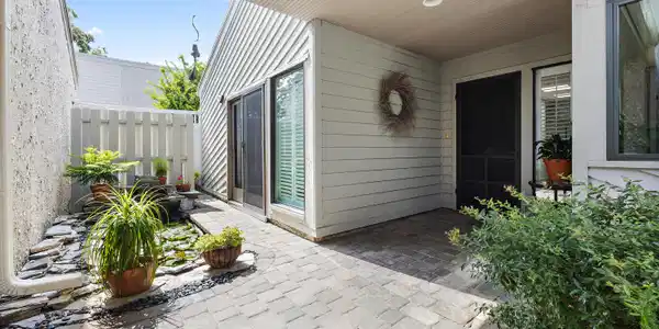 Image 2: Entrance & Pond