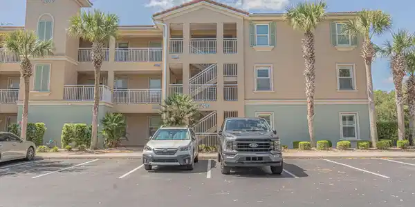 1200 CANOPY WALK Lane
