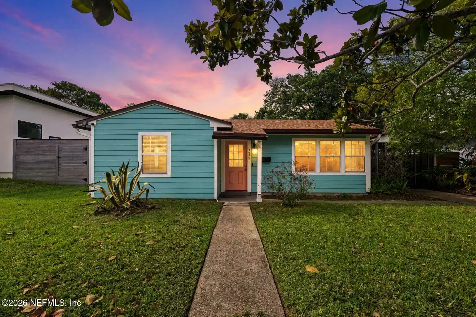 Image 1: Front of Home_1