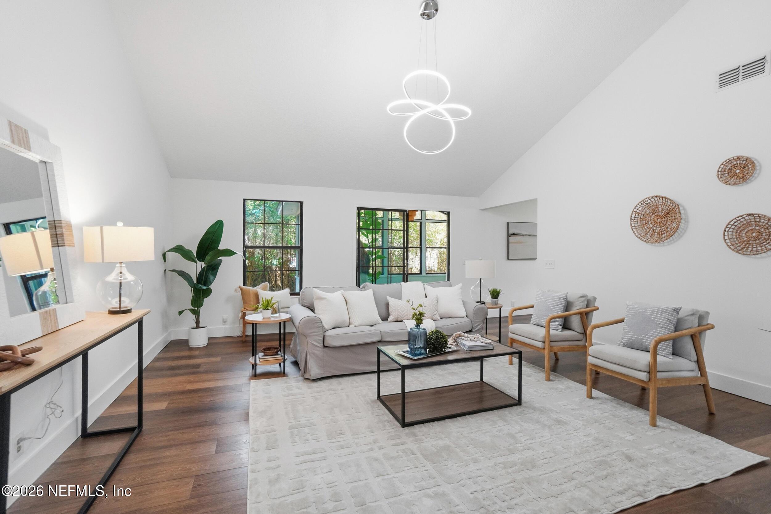 Image 4: Great Room