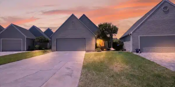 109 OCEAN HOLLOW Lane