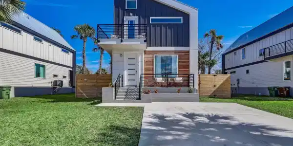 Image 2: 2-web-or-mls-315 Riberia St (9 of 10)