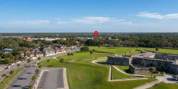 Image 4: Walk to Castillo San Marcos