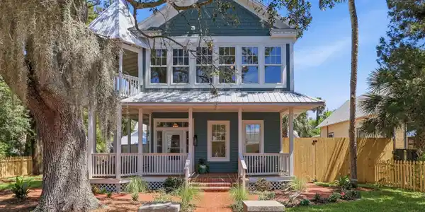 Image 2: Front Of Structure