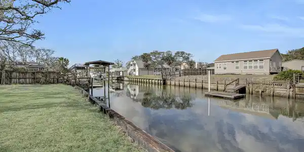 242 HILDAGO Road