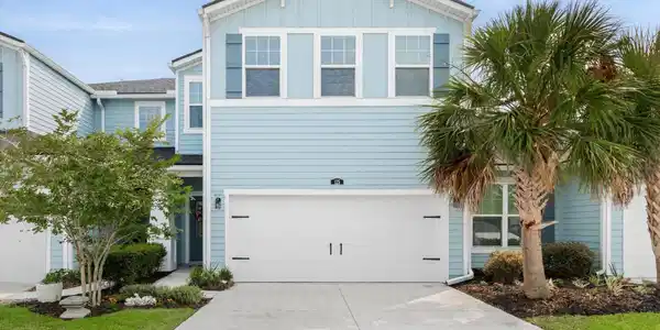 125 LEEWARD ISLAND Drive