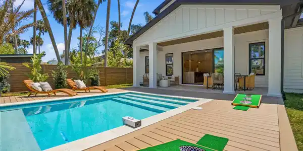 Image 3: saltwater pool covered lanai