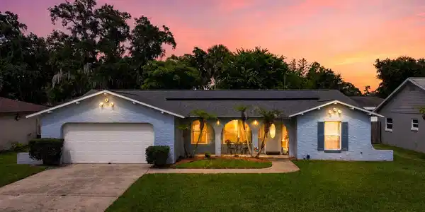 2937 GASLIGHT Drive