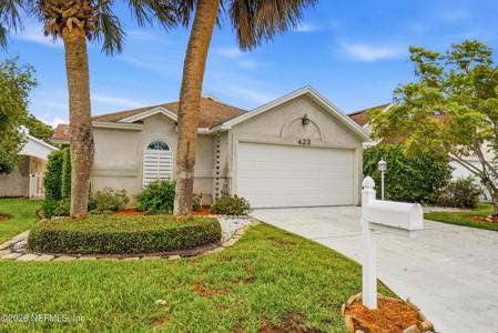 423 LA RESERVE Circle